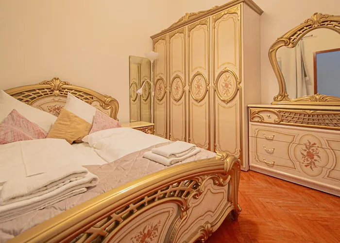 The Grand Royal 3Bdr Heart Of Old Town