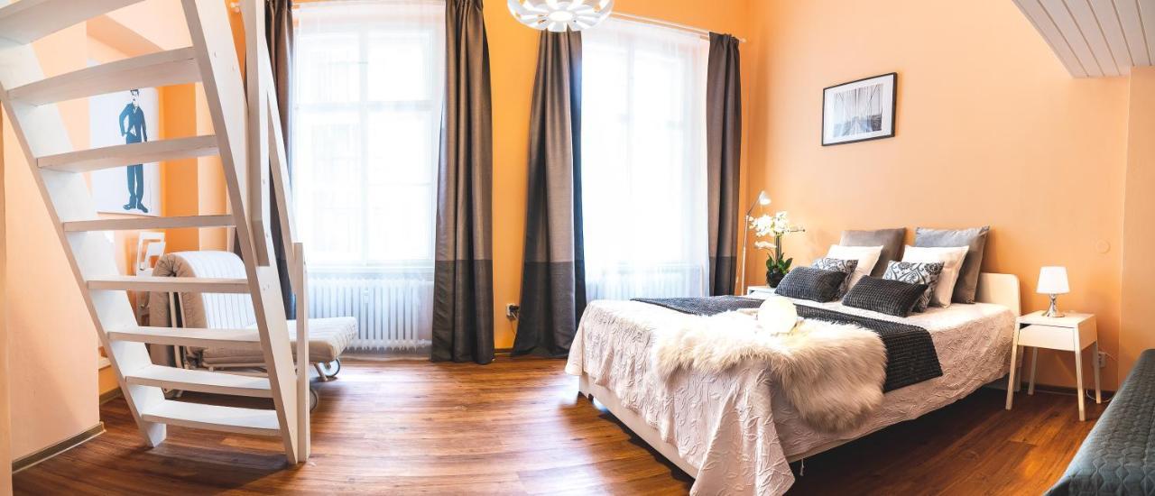 The Grand Royal 3Bdr Heart Of Old Town Apartment