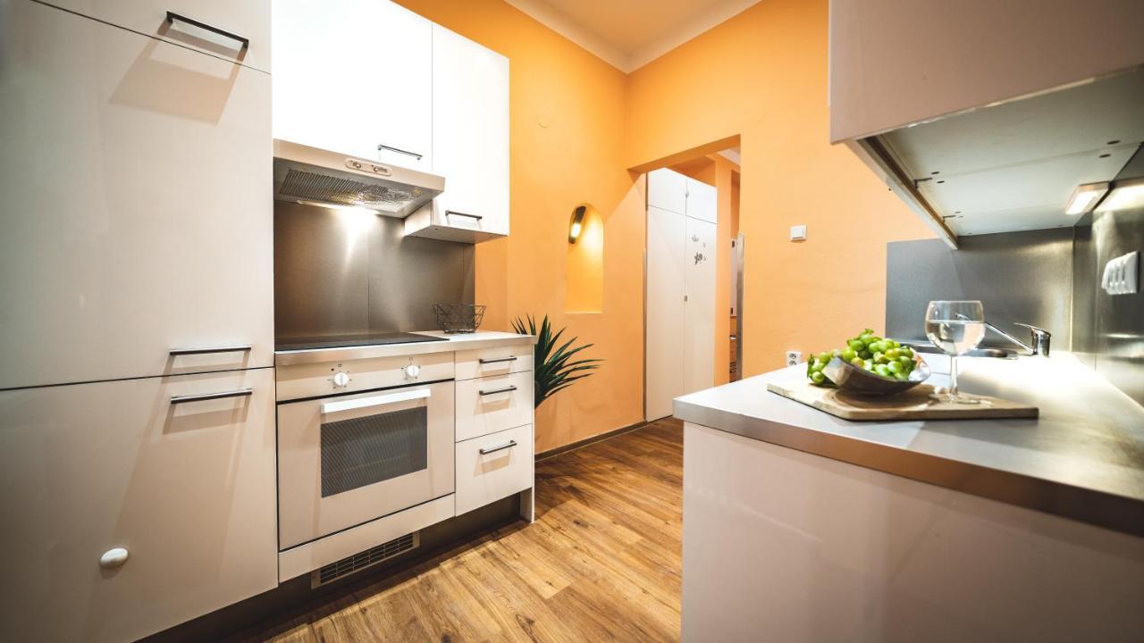 The Grand Royal 3Bdr Heart Of Old Town * Prague