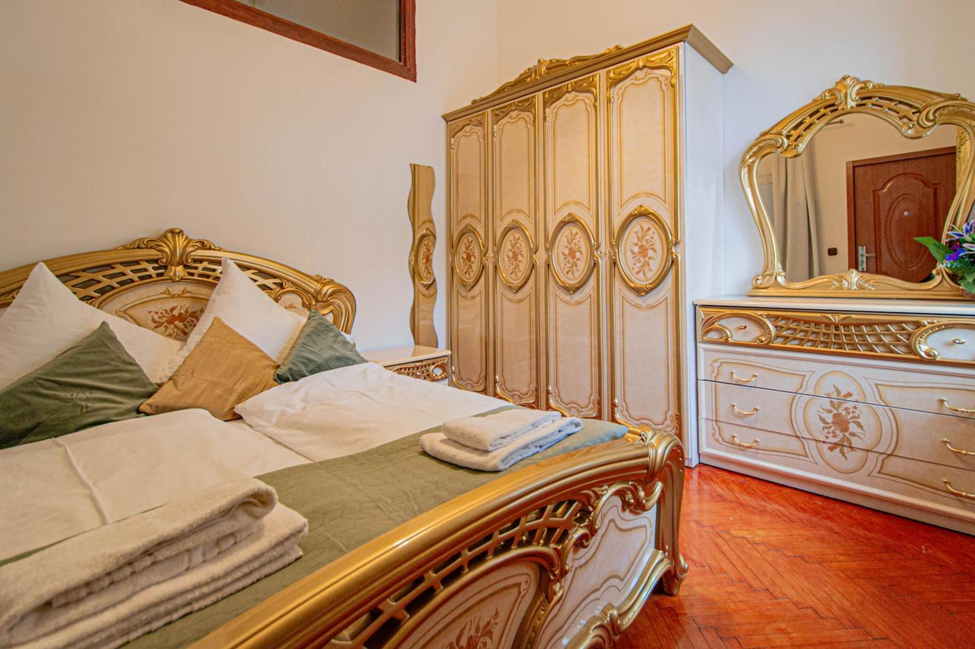 The Grand Royal 3Bdr Heart Of Old Town * Prague