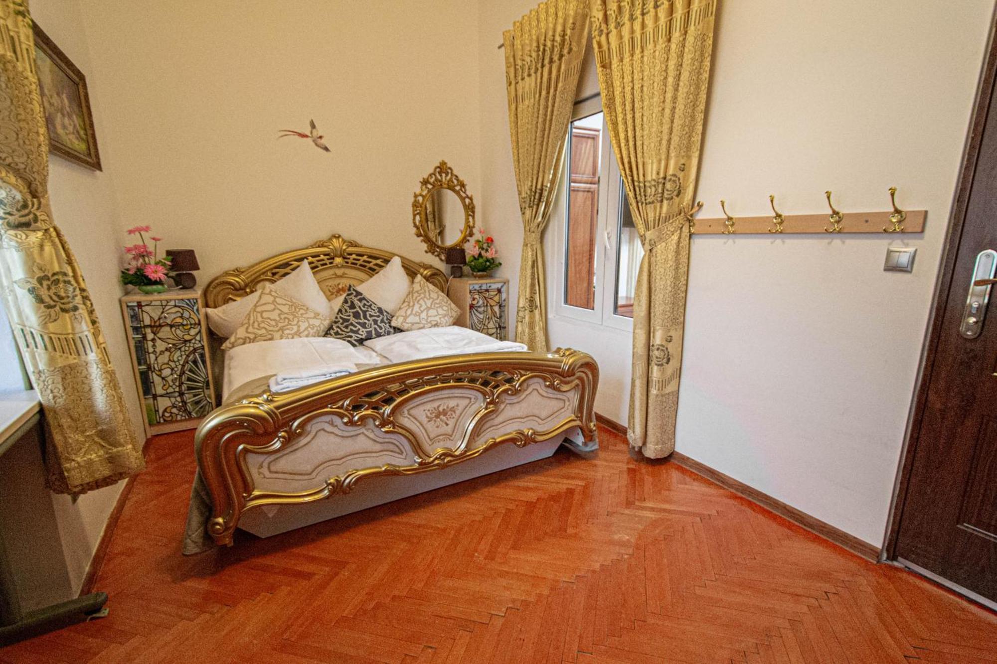 The Grand Royal 3Bdr Heart Of Old Town *
