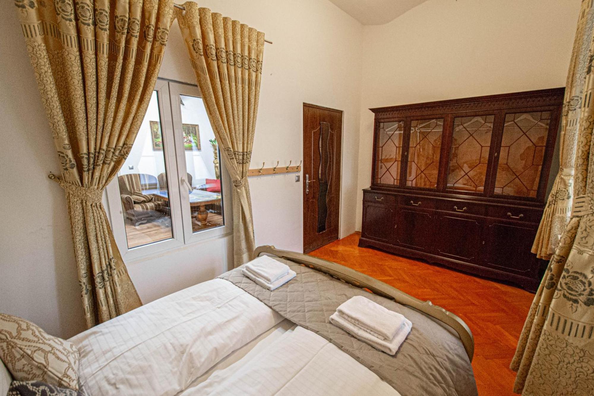 Apartment The Grand Royal 3Bdr Heart Of Old Town *